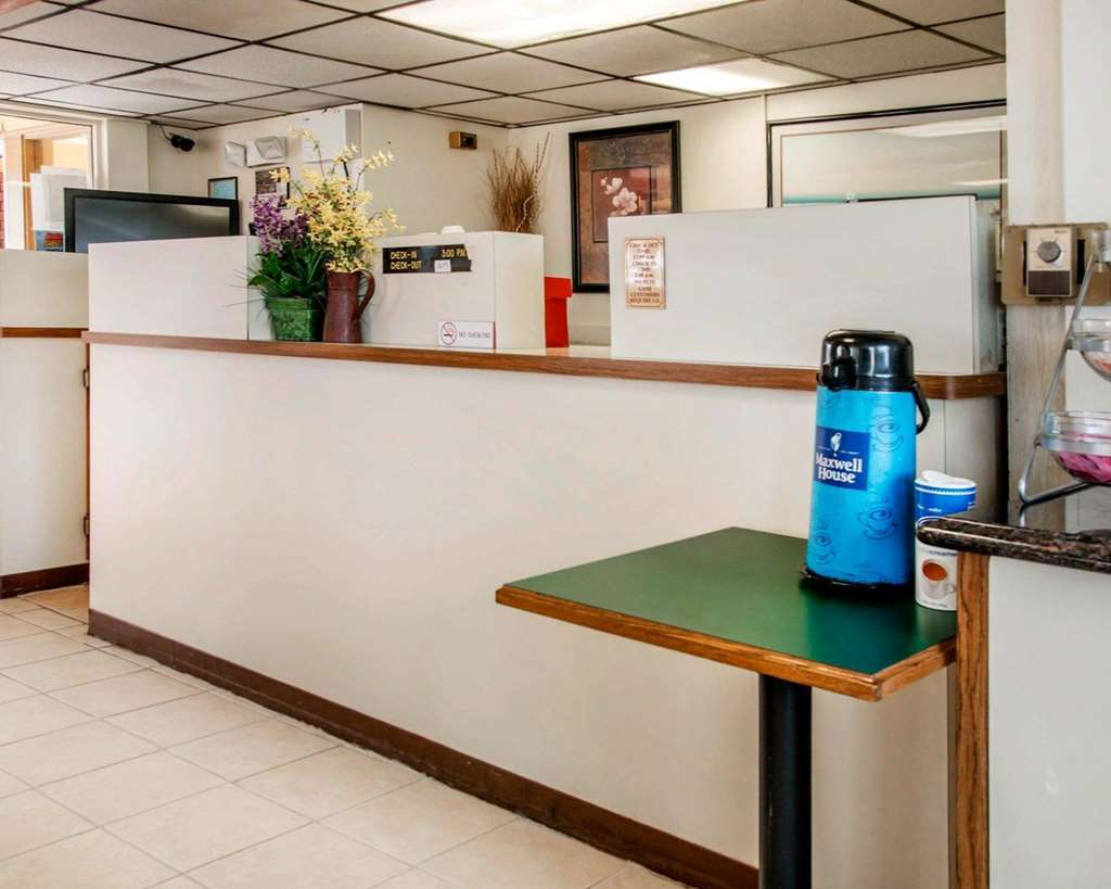 Econo Lodge Battle Creek İç mekan fotoğraf