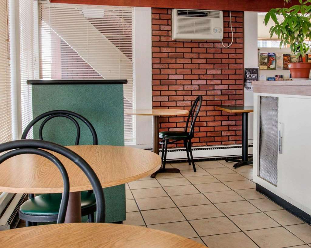 Econo Lodge Battle Creek Restoran fotoğraf